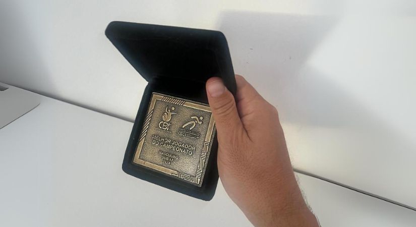 Medalha melhor jogador do campeonato - Medalha com estojo de veludo